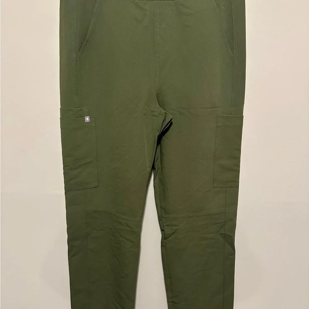FIGS Axim 2.0 Cargo Pants -NEW- Men’s Size M